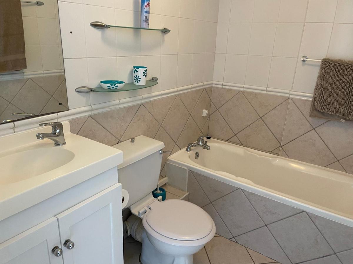 Ocean View B1001 Apartment