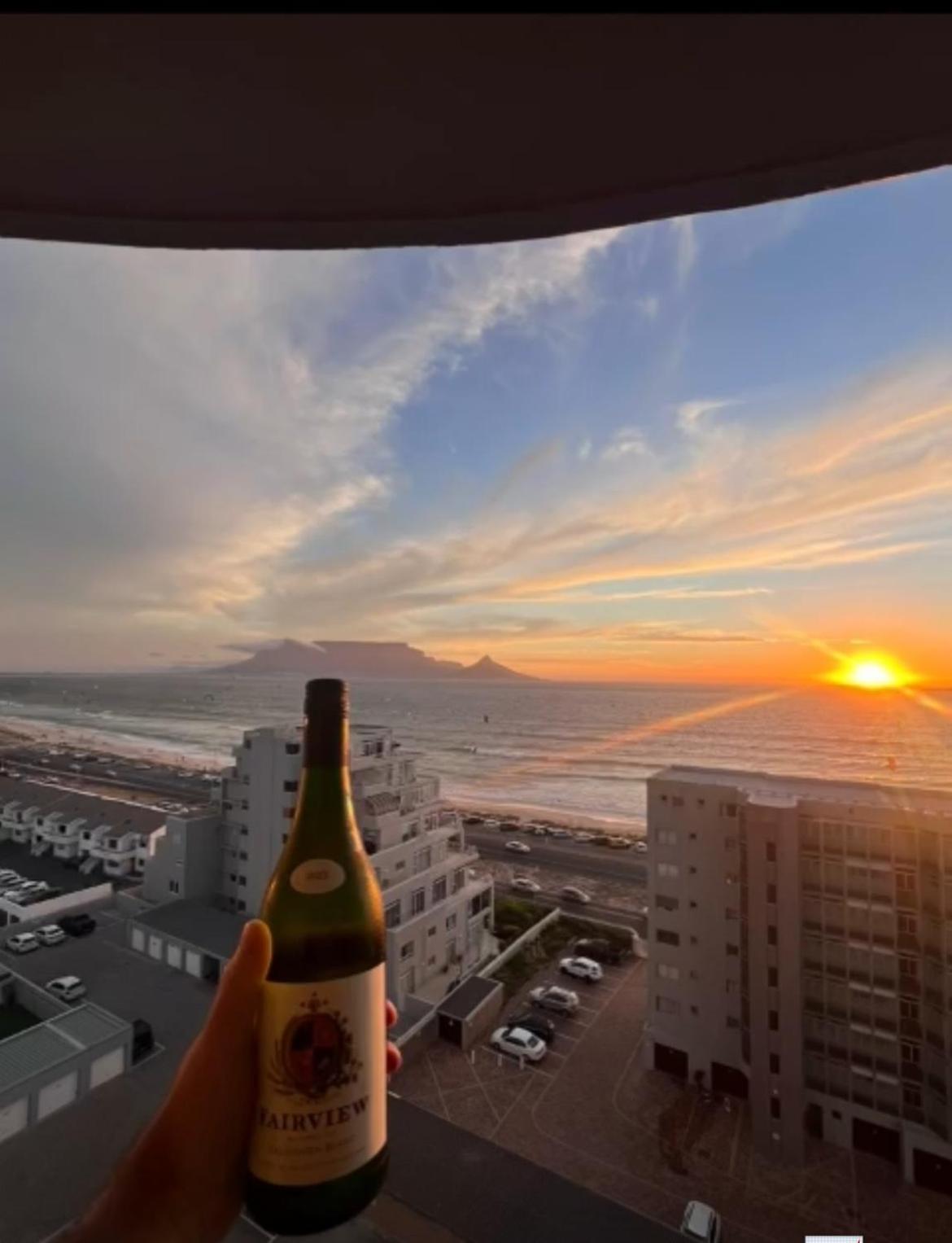 Ocean View B1001 Bloubergstrand